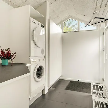 Hjorring With Fireplace 02 * Йёрринг